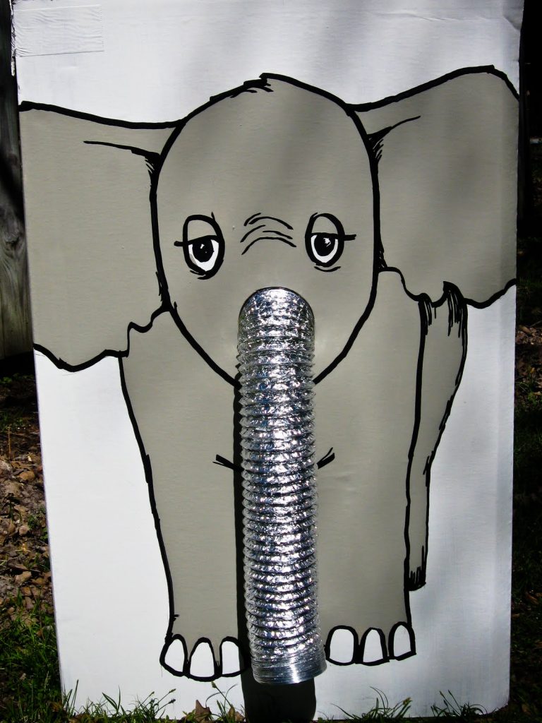 feed the elephant circus p[arty game