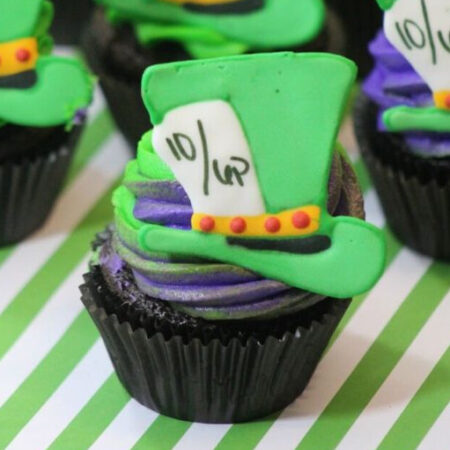 Alice in Wonderland Cupcake Ideas for Fun Birthday Parties and Events ...