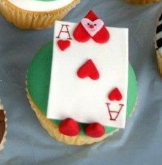 alice in wonderland cupcake ideas playing cards